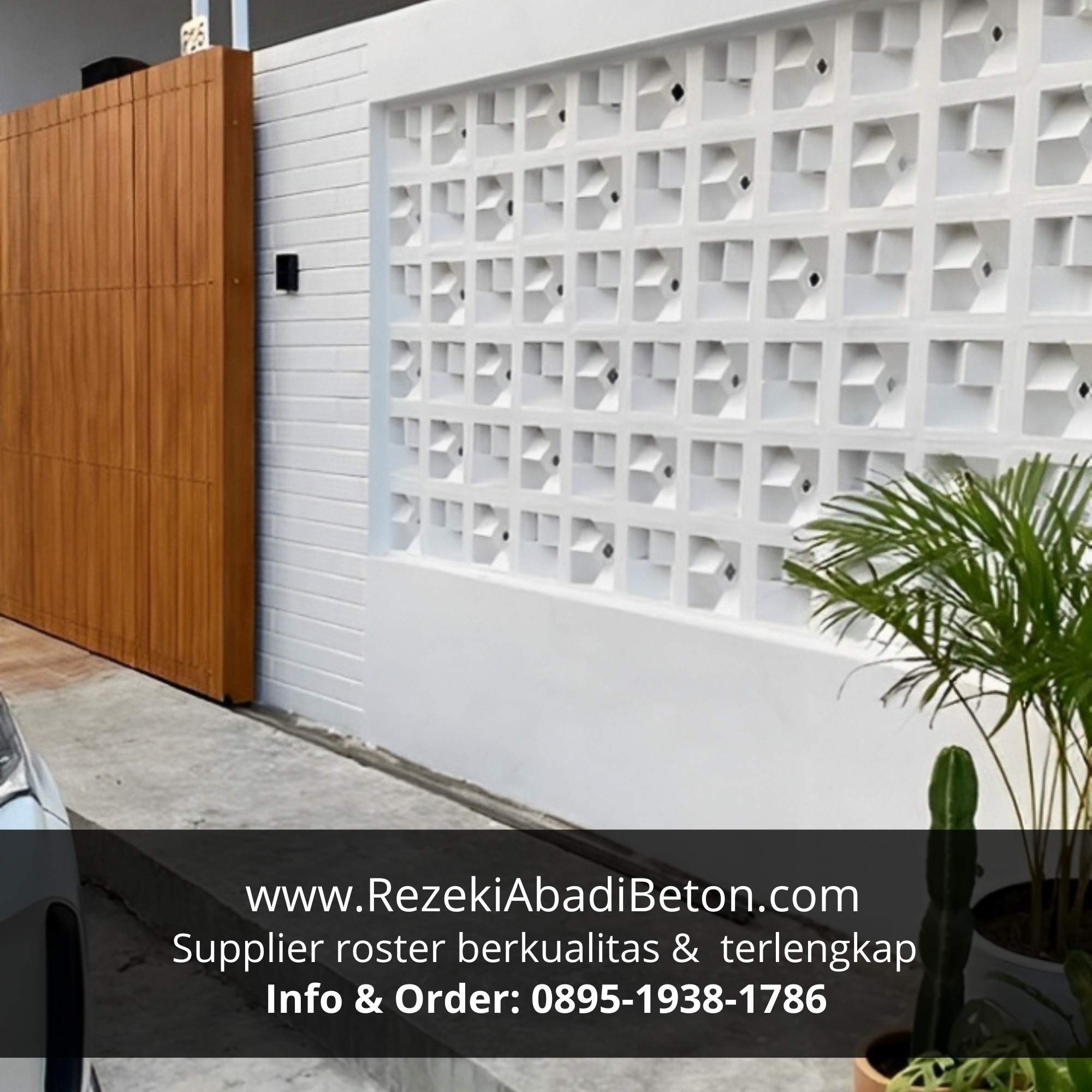 Fasad rumah modern di Rembang dengan roster beton yang meningkatkan nilai keindahan.