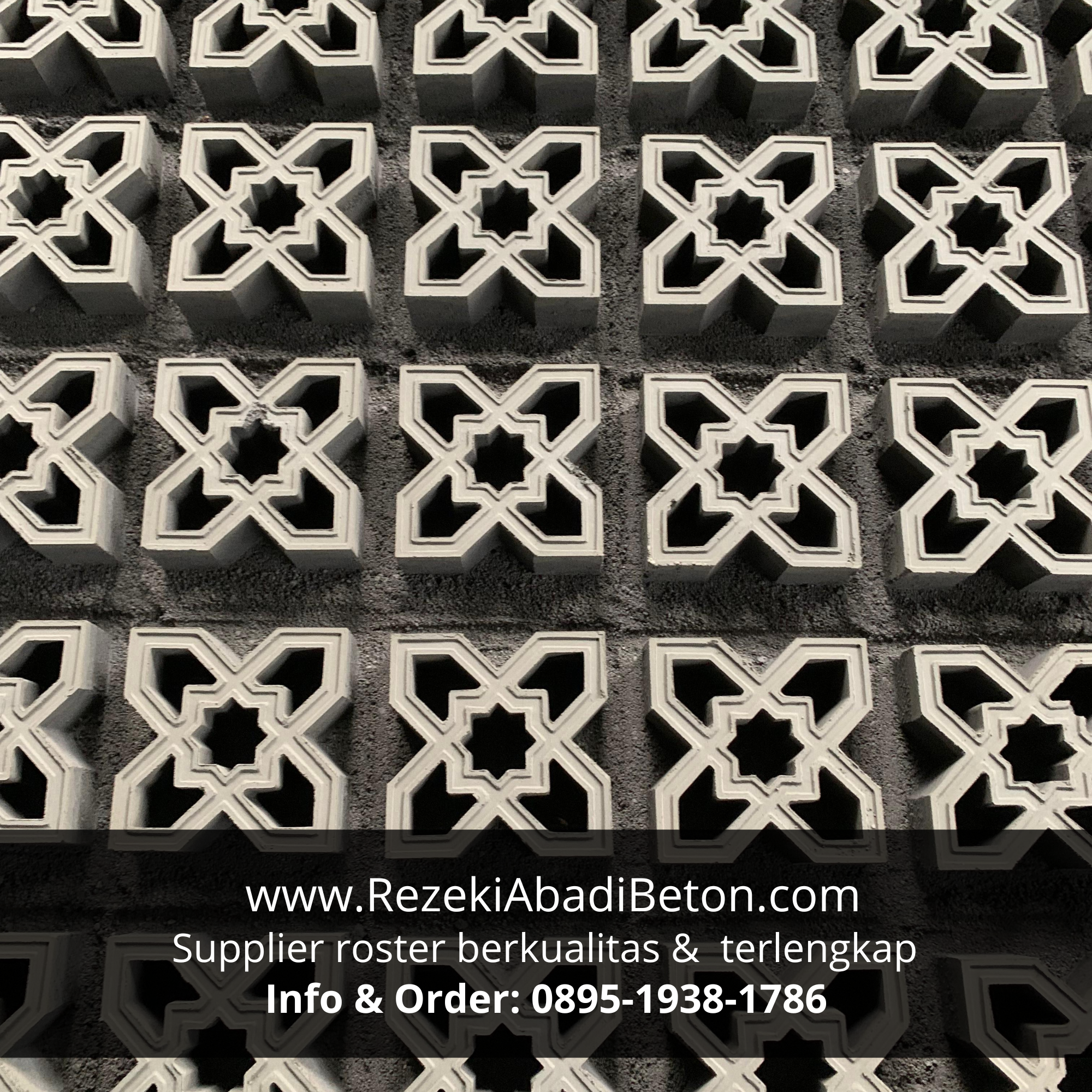 Penggunaan roster beton motif Islami untuk masjid di Demak.